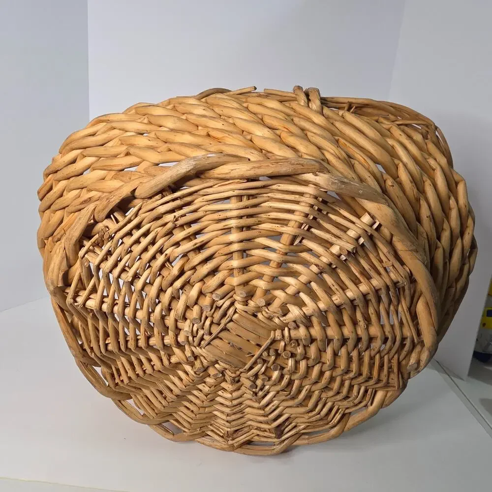 Large Oval Willow Wicker Gathering Basket Arched Handle Cottagecore Farmhouse